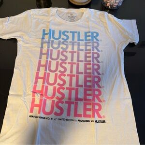Reason Brand Hustler Collaboration Men’s Graphic T-Shirt. Size L